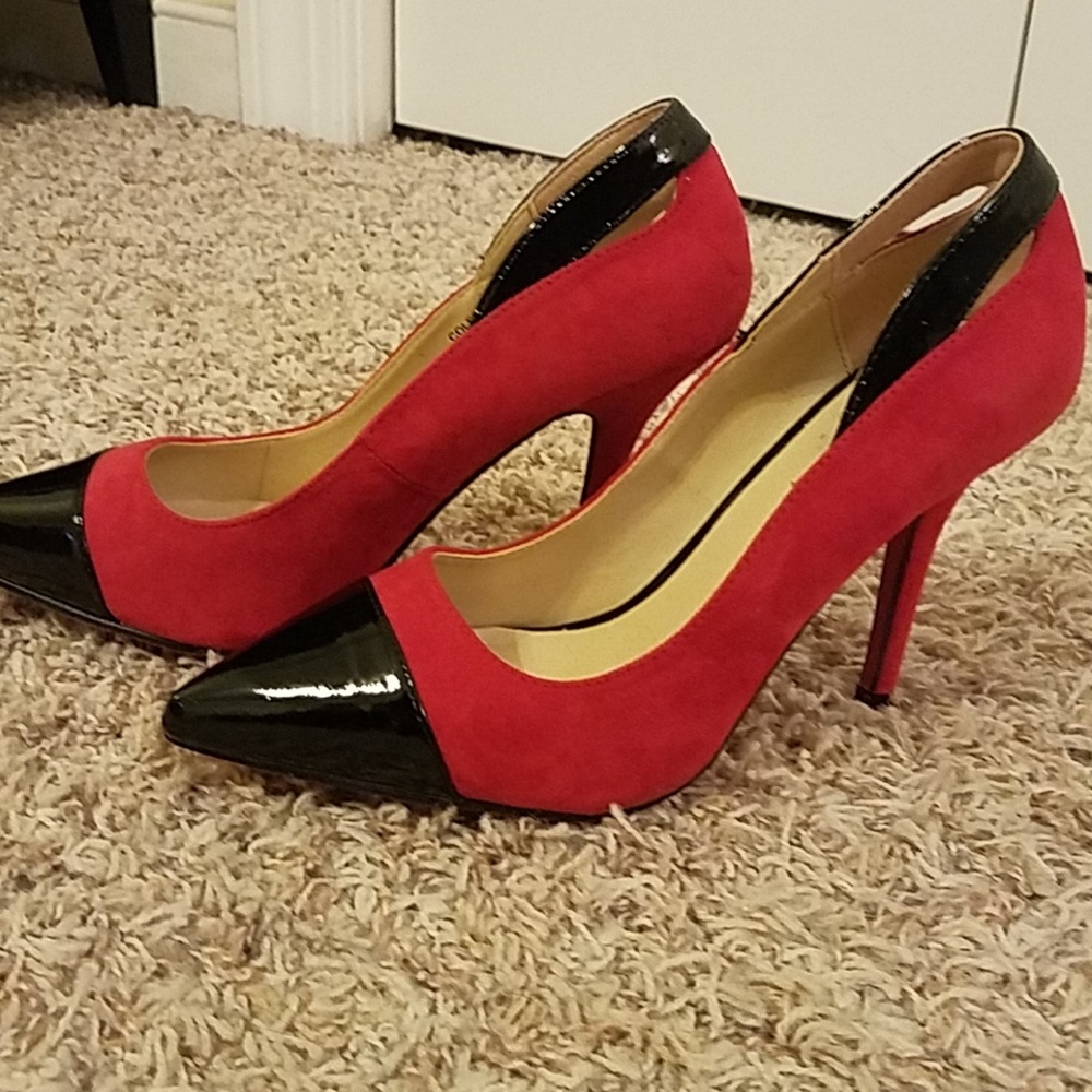 Lady in red!